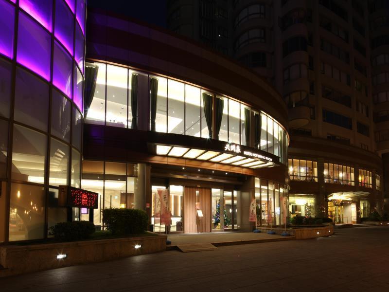 Beitou Hot Spring Resort Тайпей Екстериор снимка